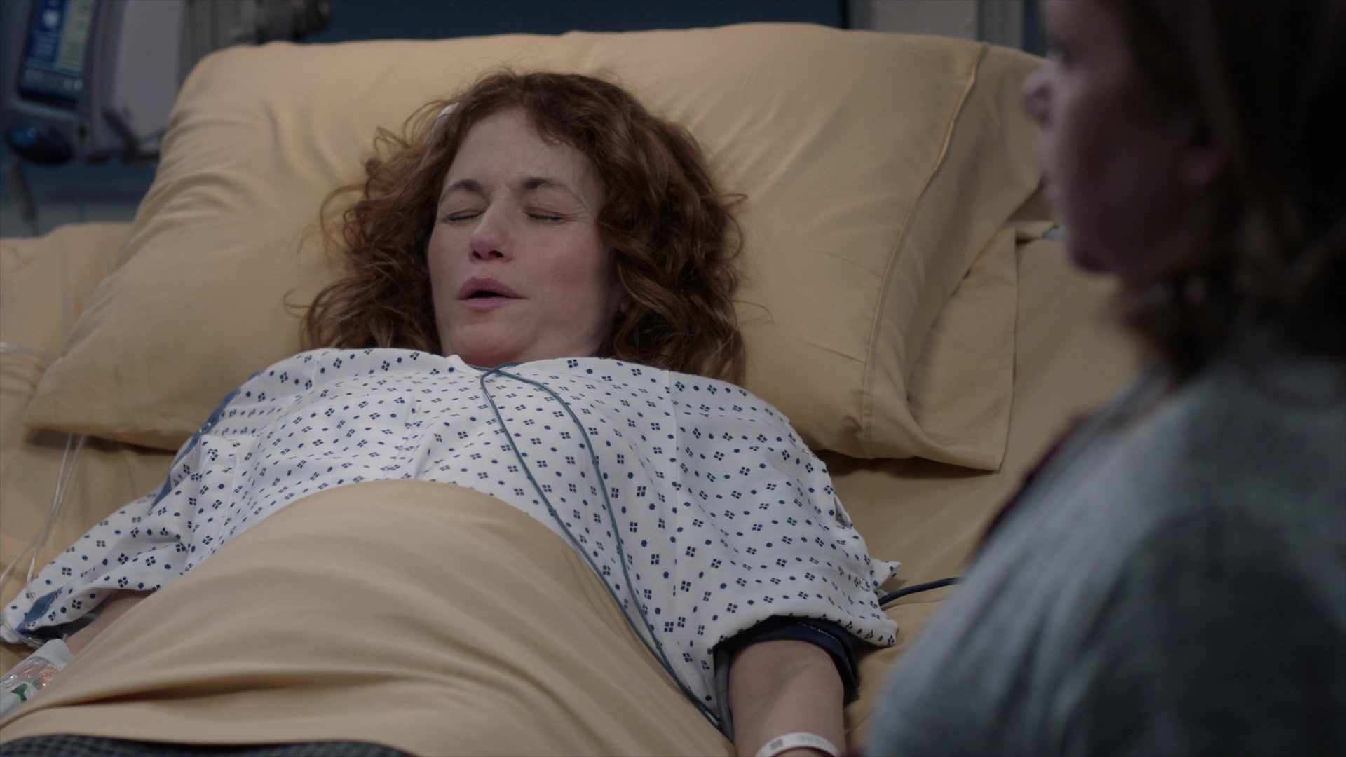 Greys_Anatomy_S19E10_1538.jpg