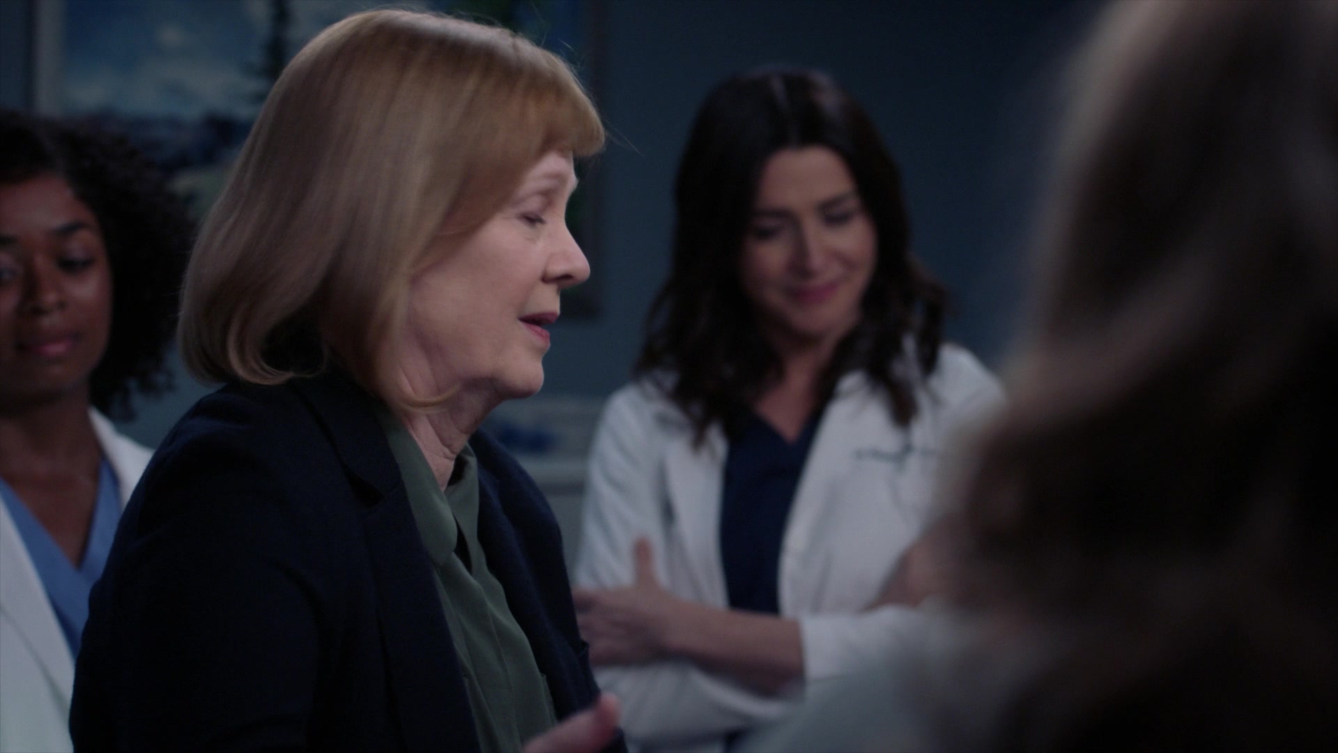 Greys_Anatomy_S19E10_1591.jpg