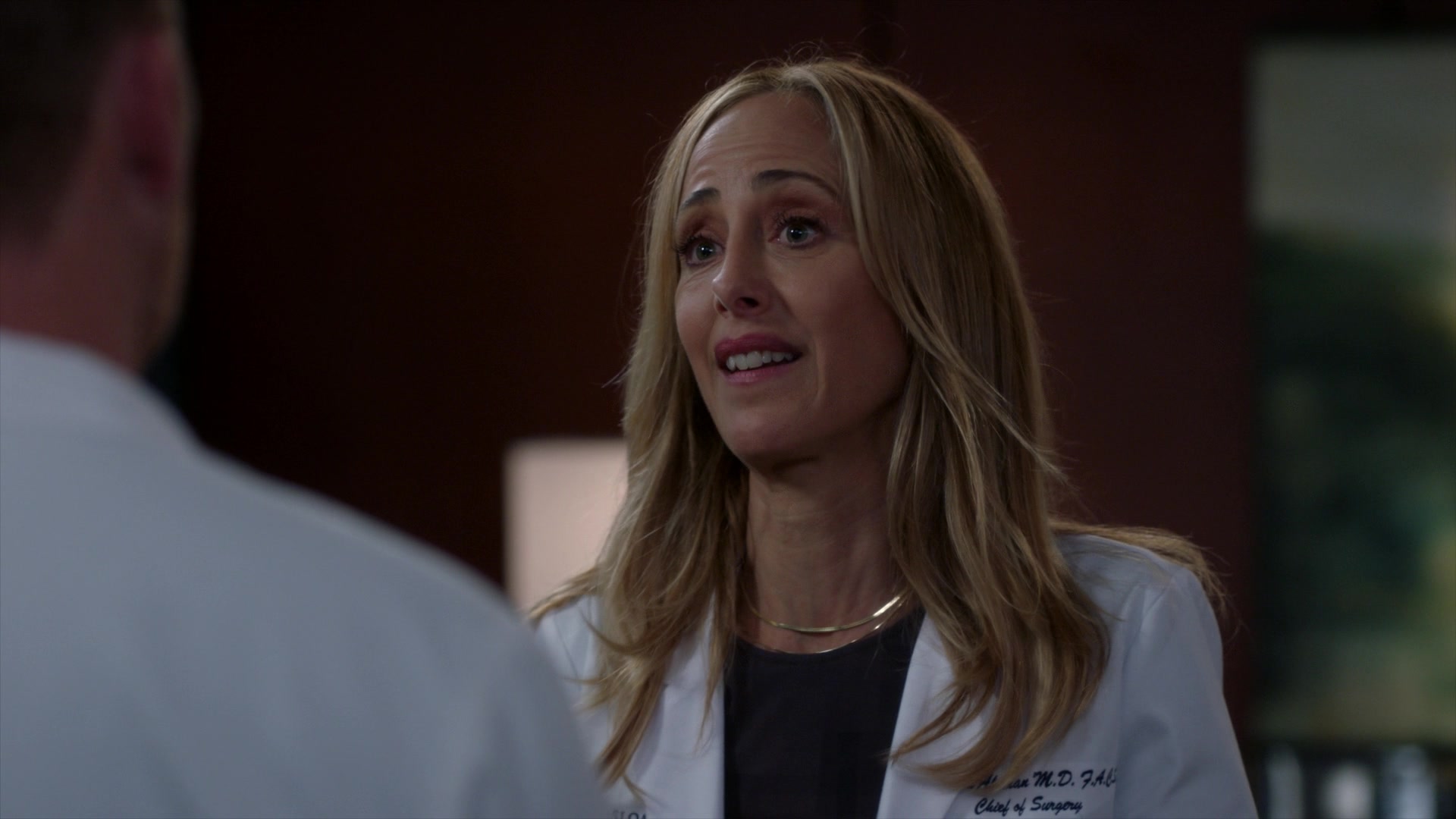 Greys_Anatomy_S19E10_1678.jpg
