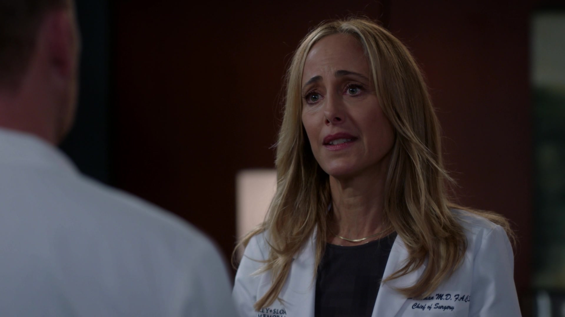 Greys_Anatomy_S19E10_1682.jpg