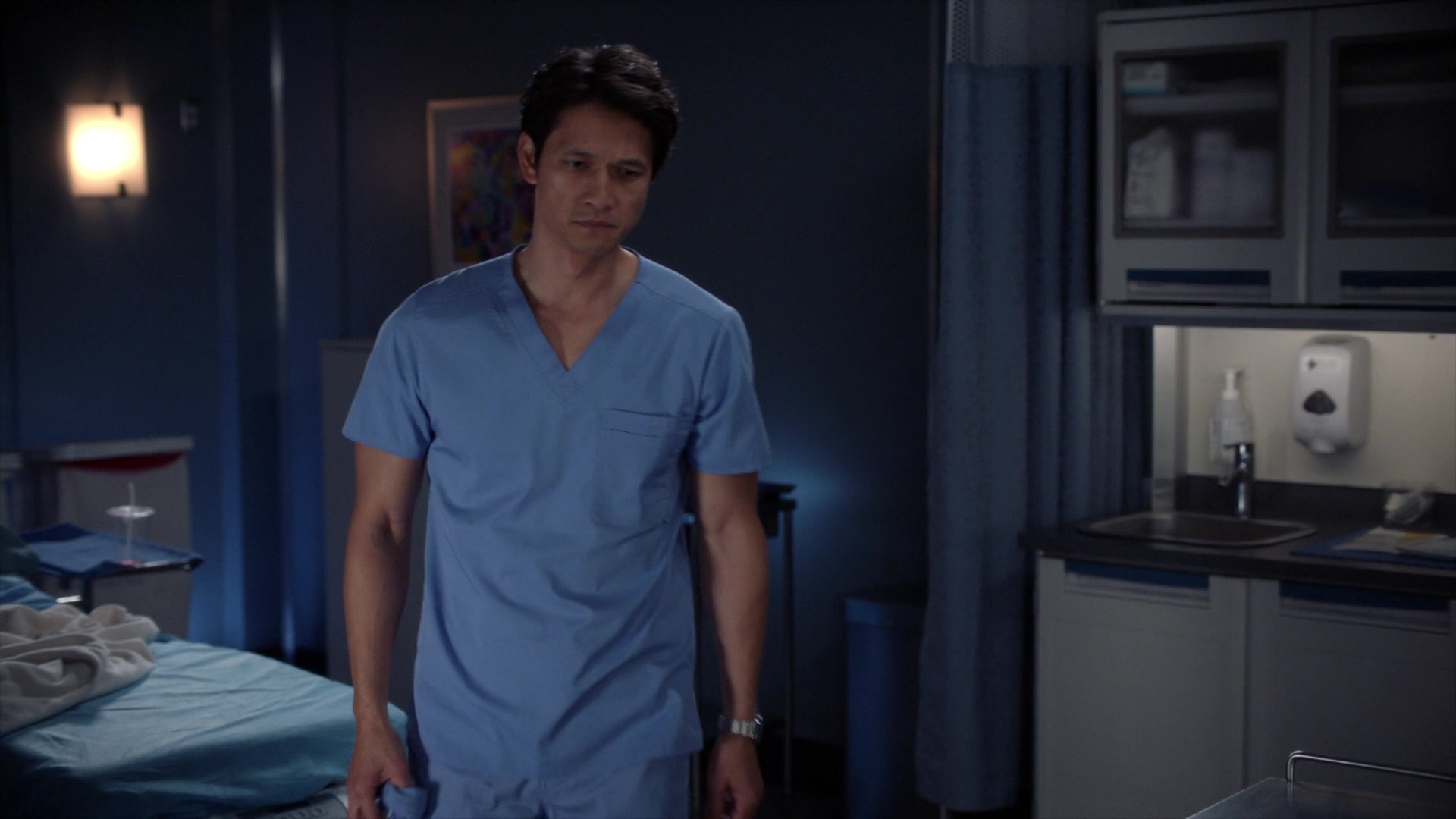 Greys_Anatomy_S19E10_1735.jpg