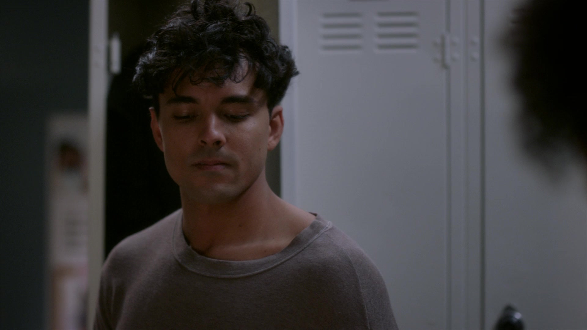Greys_Anatomy_S19E10_1756.jpg