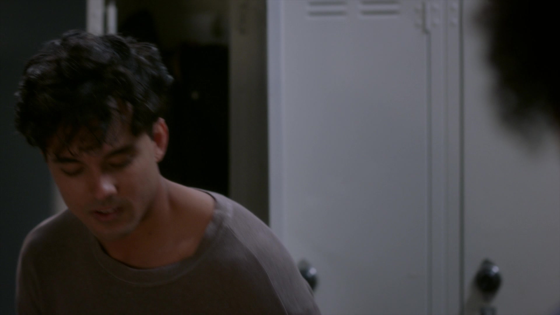 Greys_Anatomy_S19E10_1757.jpg