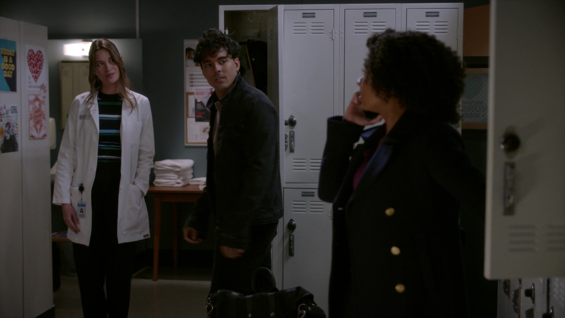 Greys_Anatomy_S19E10_1766.jpg