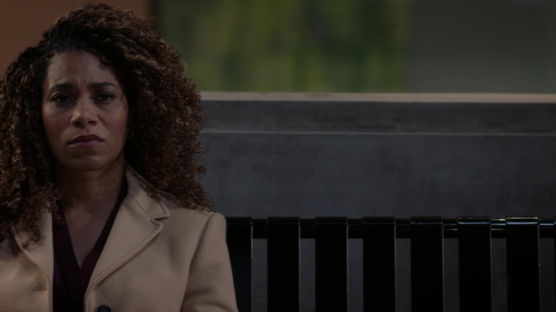 Greys_Anatomy_S19E10_1903.jpg