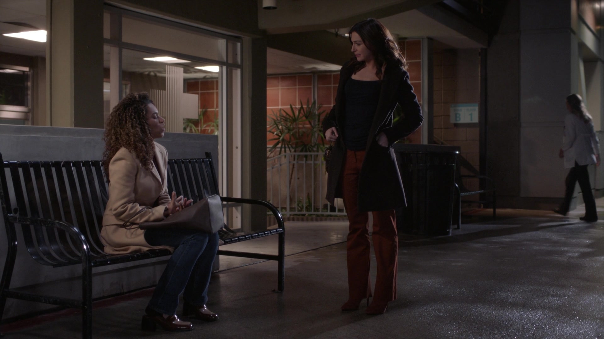 Greys_Anatomy_S19E10_1909.jpg