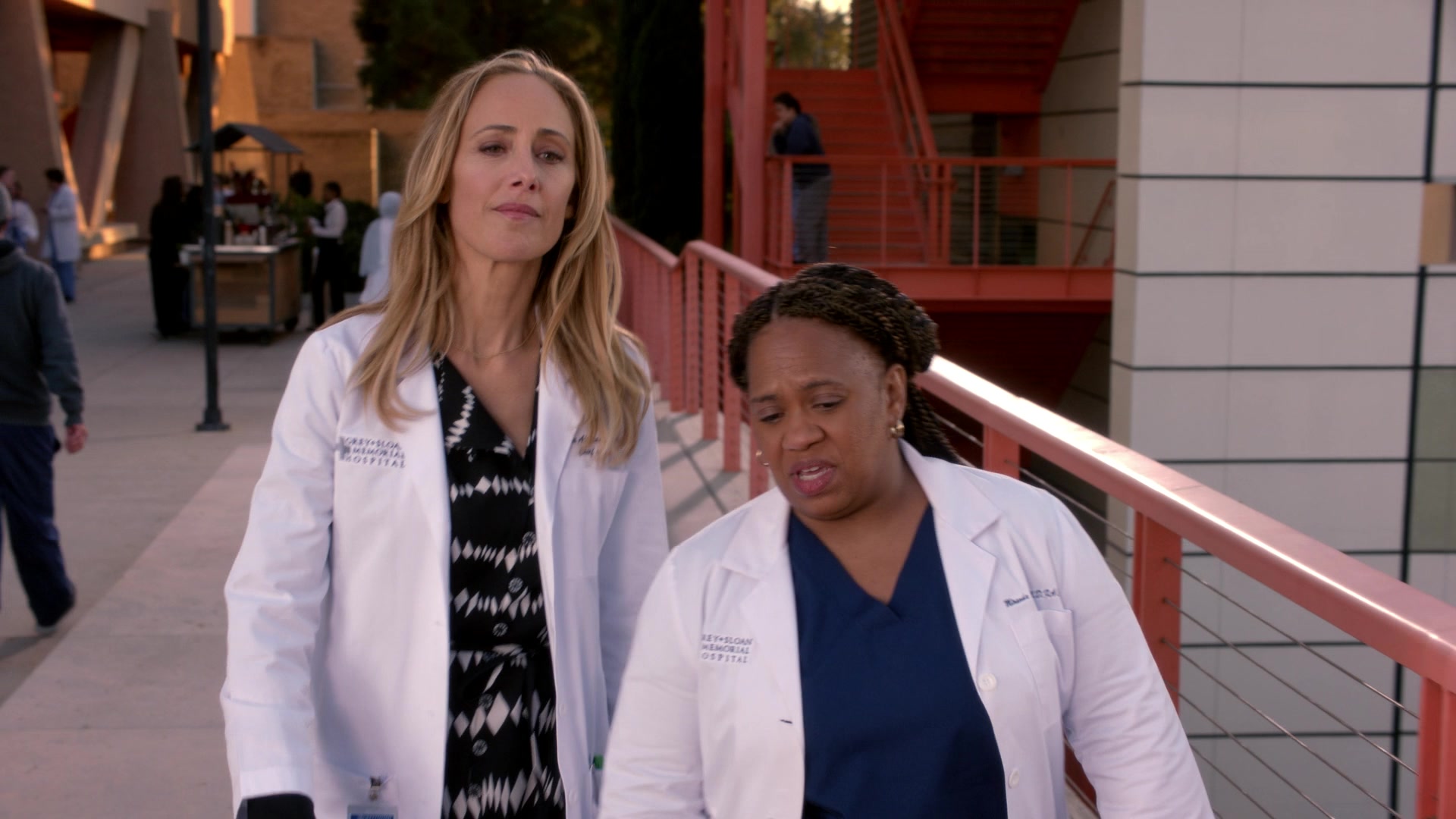 Greys_Anatomy_S19E11_0143.jpg