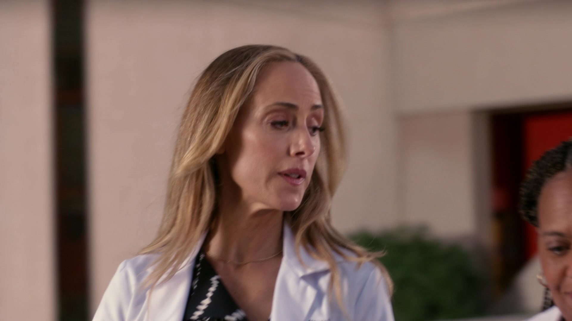 Greys_Anatomy_S19E11_0146.jpg