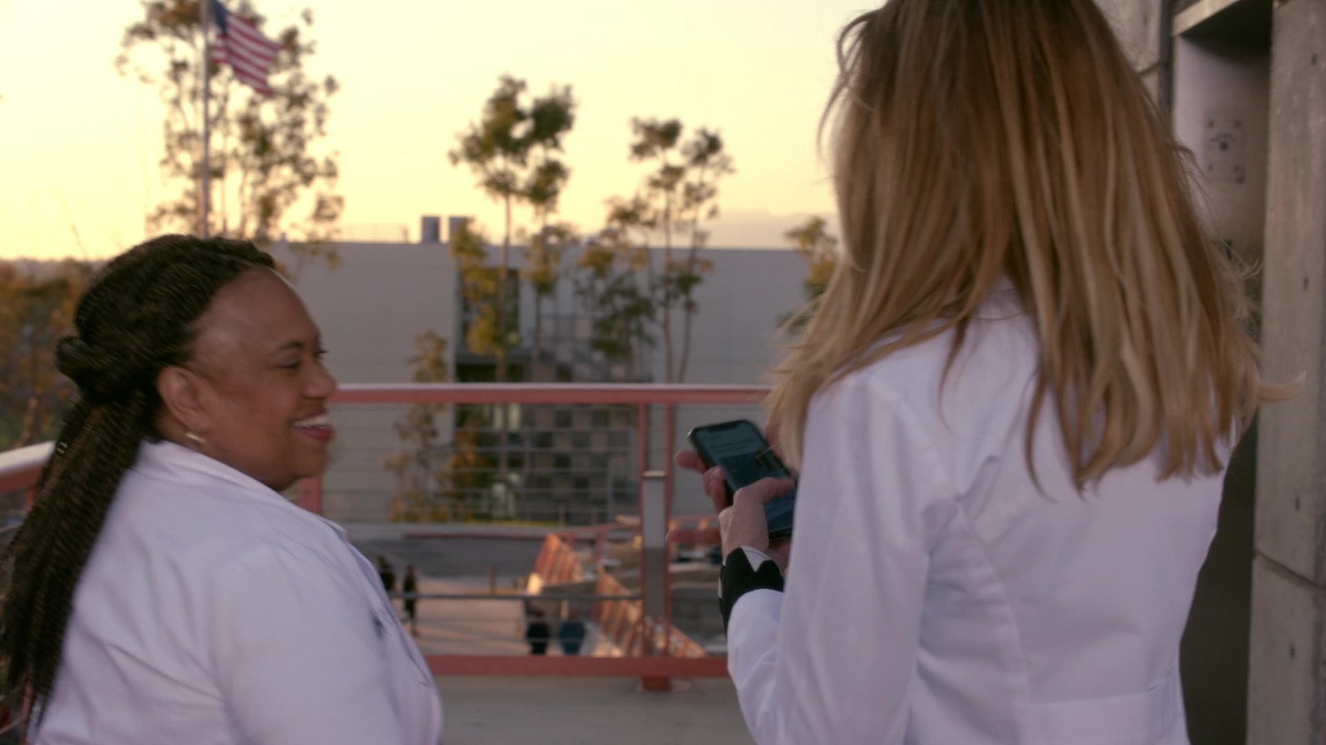 Greys_Anatomy_S19E11_0150.jpg