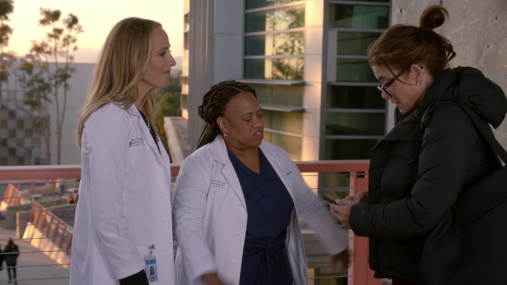Greys_Anatomy_S19E11_0169.jpg