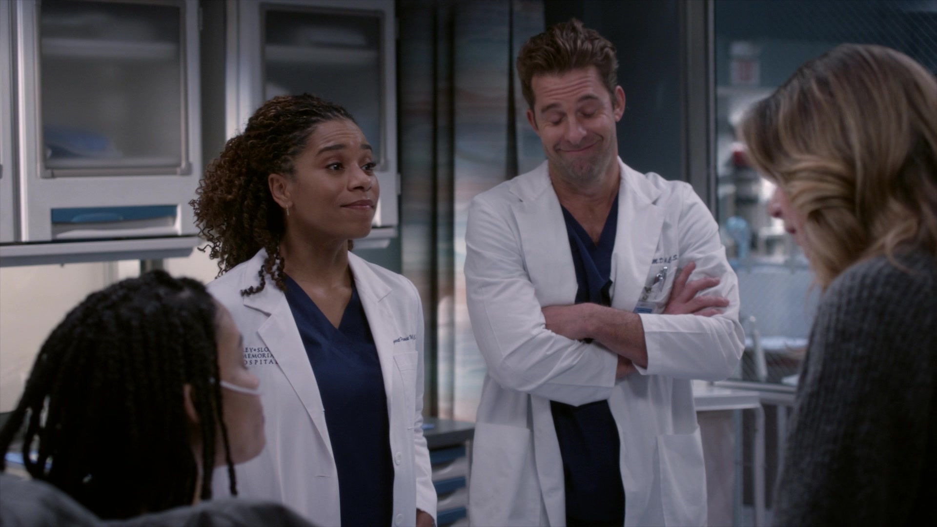 Greys_Anatomy_S19E11_0303.jpg