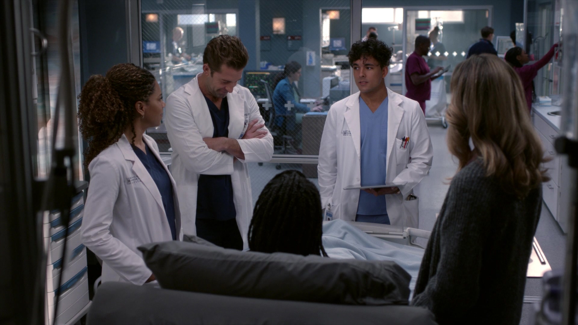 Greys_Anatomy_S19E11_0316.jpg