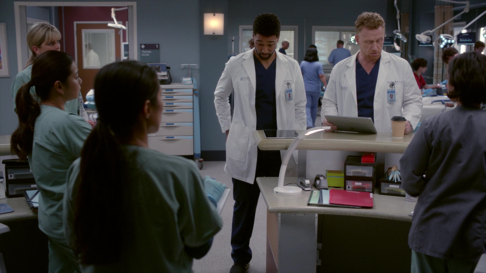 Greys_Anatomy_S19E11_0350.jpg