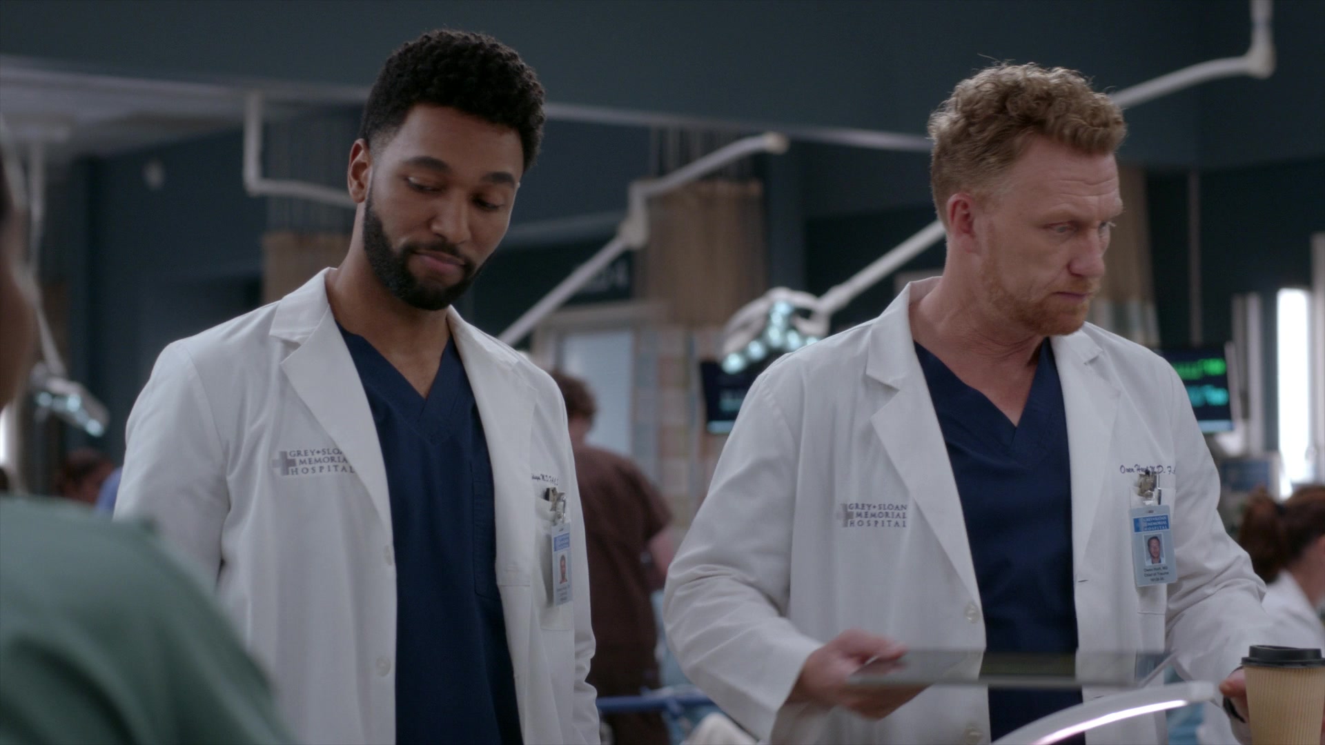 Greys_Anatomy_S19E11_0356.jpg
