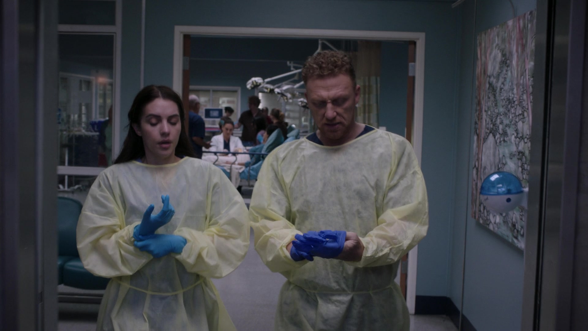 Greys_Anatomy_S19E11_0404.jpg