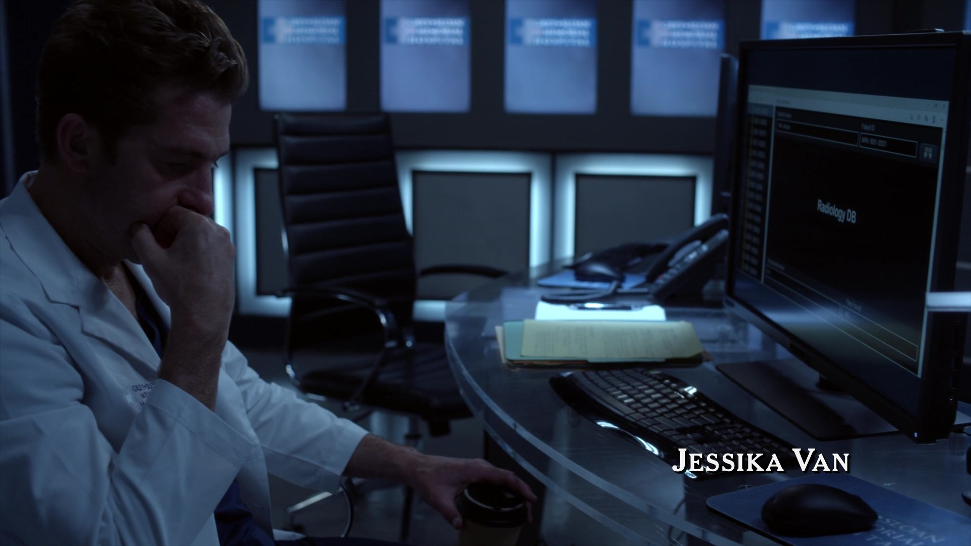 Greys_Anatomy_S19E11_0521.jpg