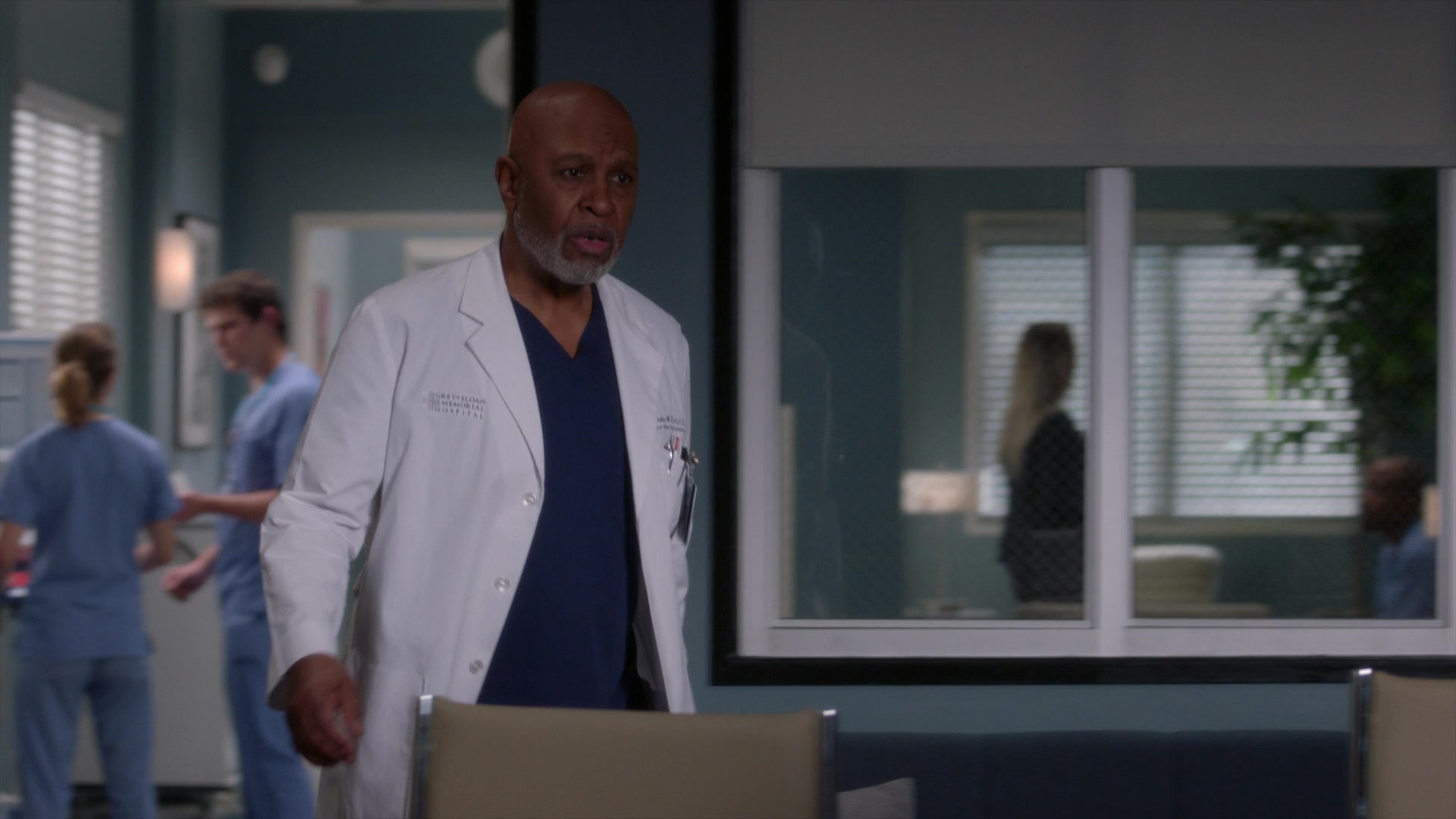 Greys_Anatomy_S19E11_0924.jpg