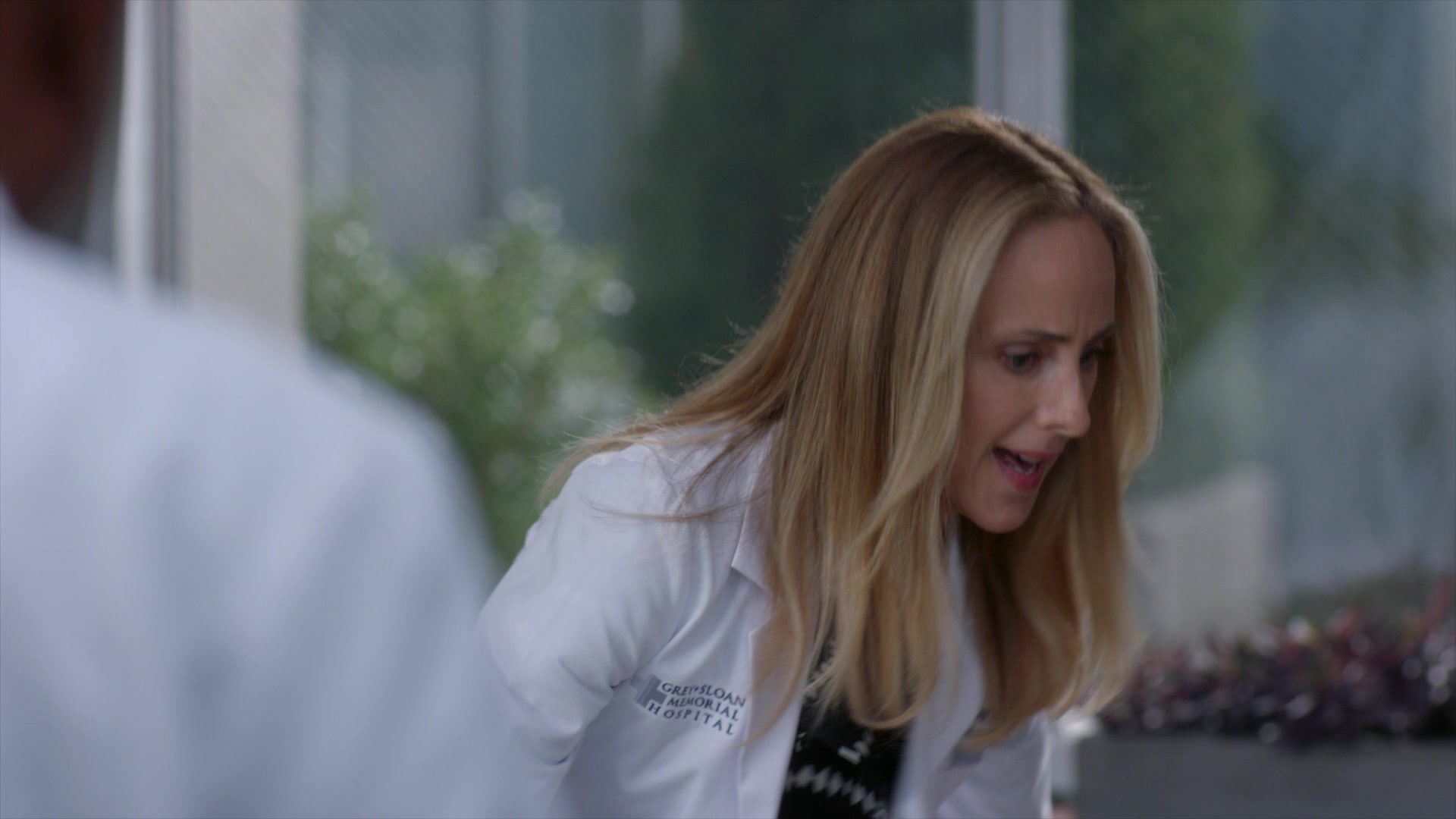 Greys_Anatomy_S19E11_0937.jpg