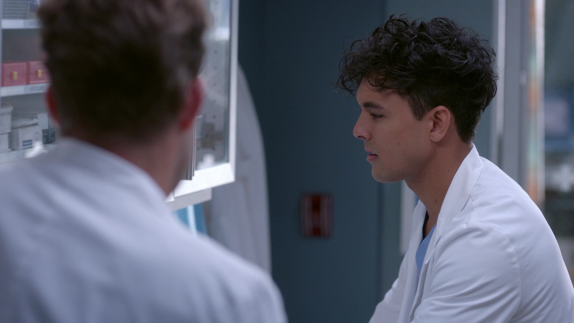 Greys_Anatomy_S19E11_1184.jpg
