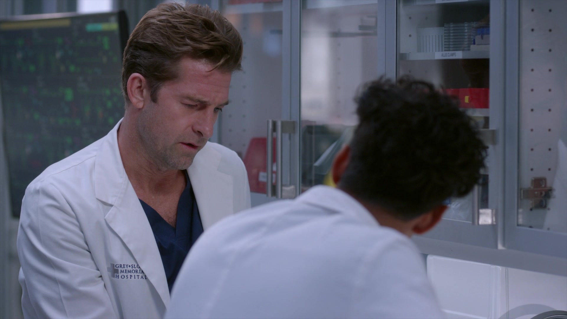 Greys_Anatomy_S19E11_1202.jpg