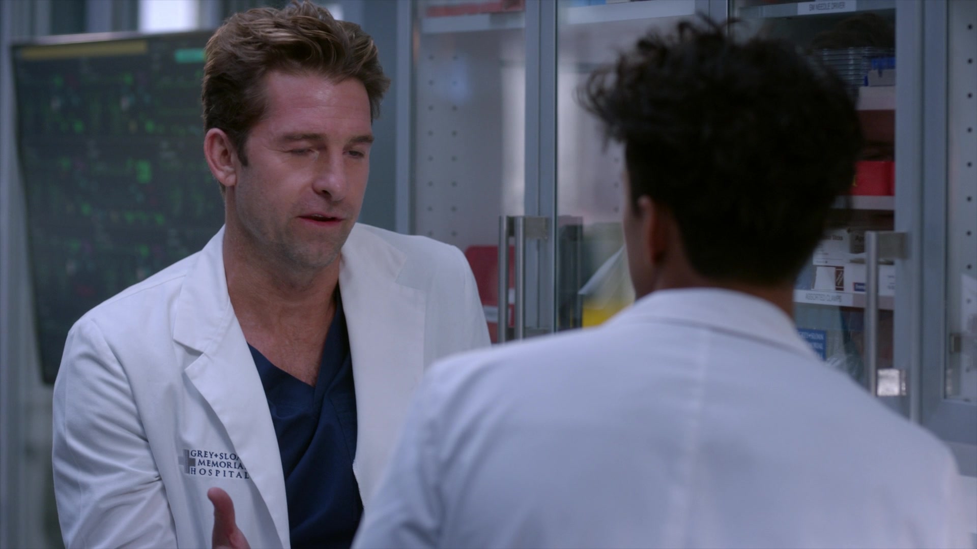 Greys_Anatomy_S19E11_1214.jpg