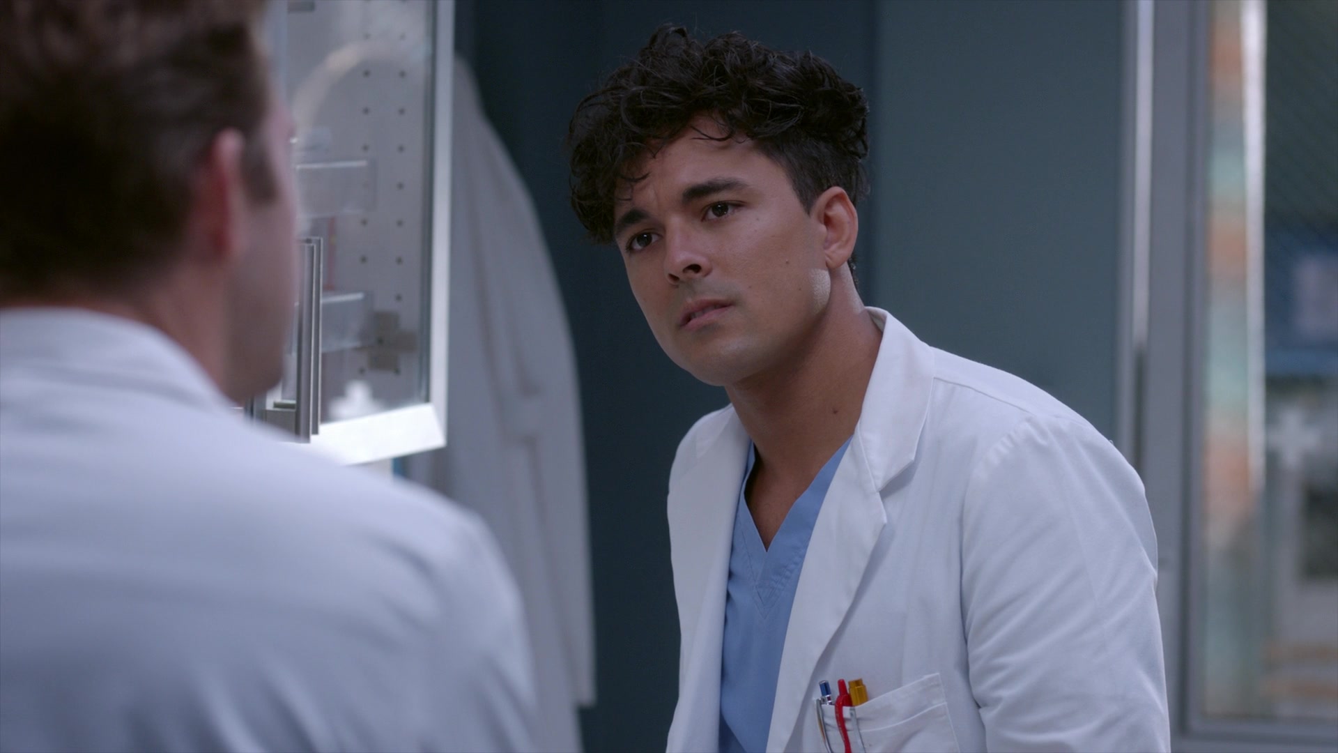 Greys_Anatomy_S19E11_1216.jpg
