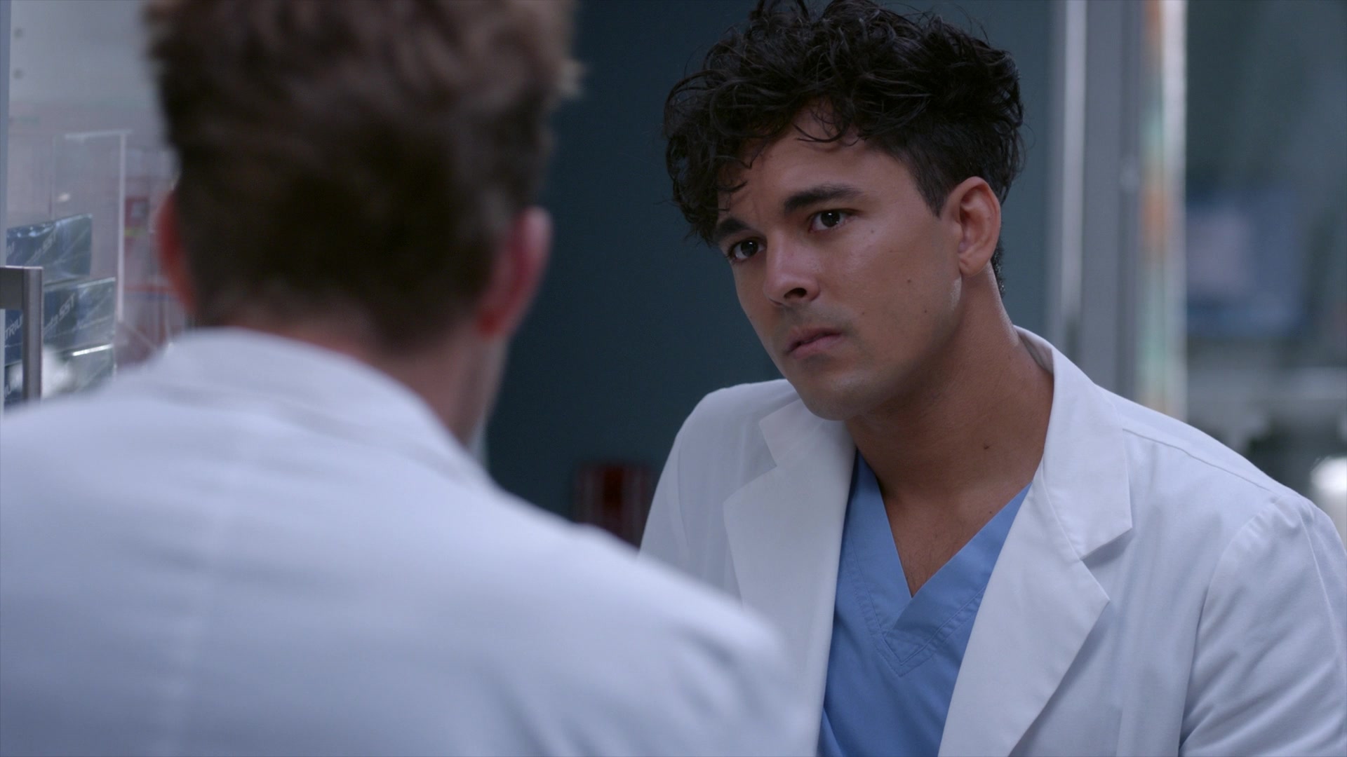 Greys_Anatomy_S19E11_1228.jpg
