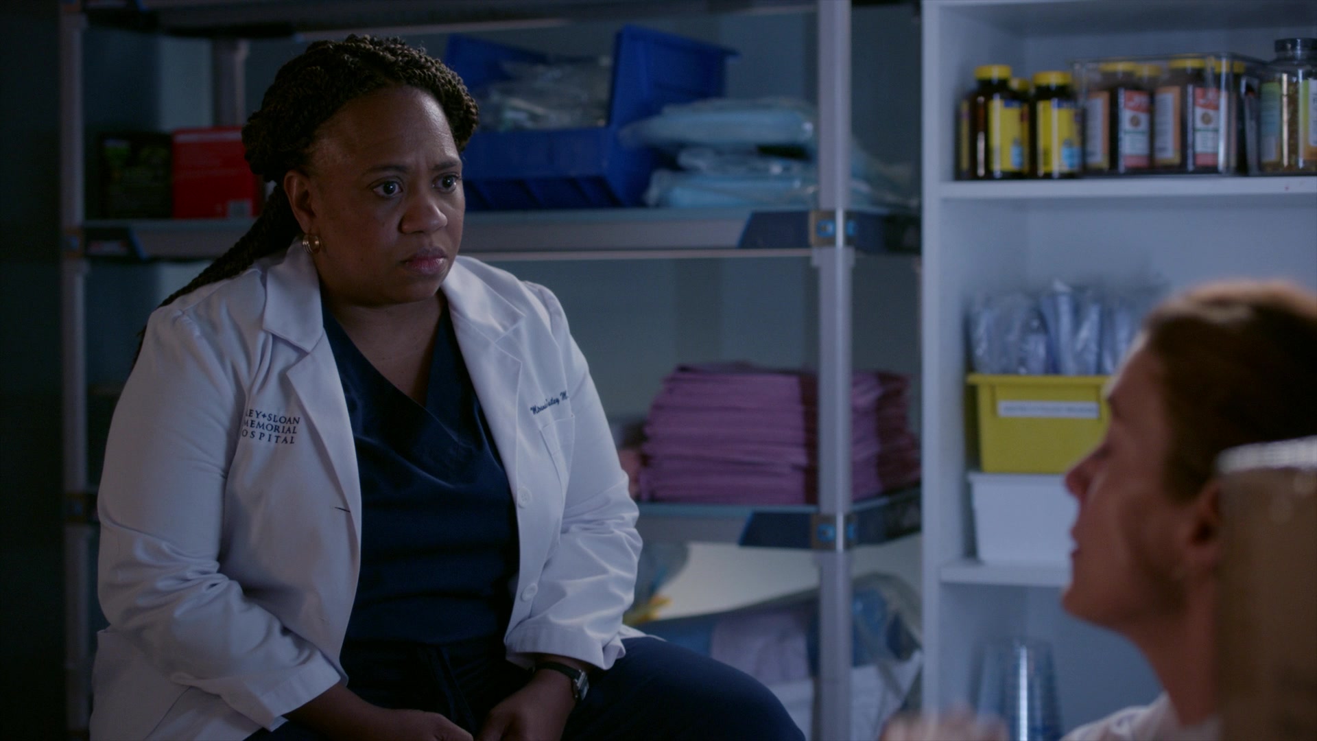 Greys_Anatomy_S19E11_1287.jpg