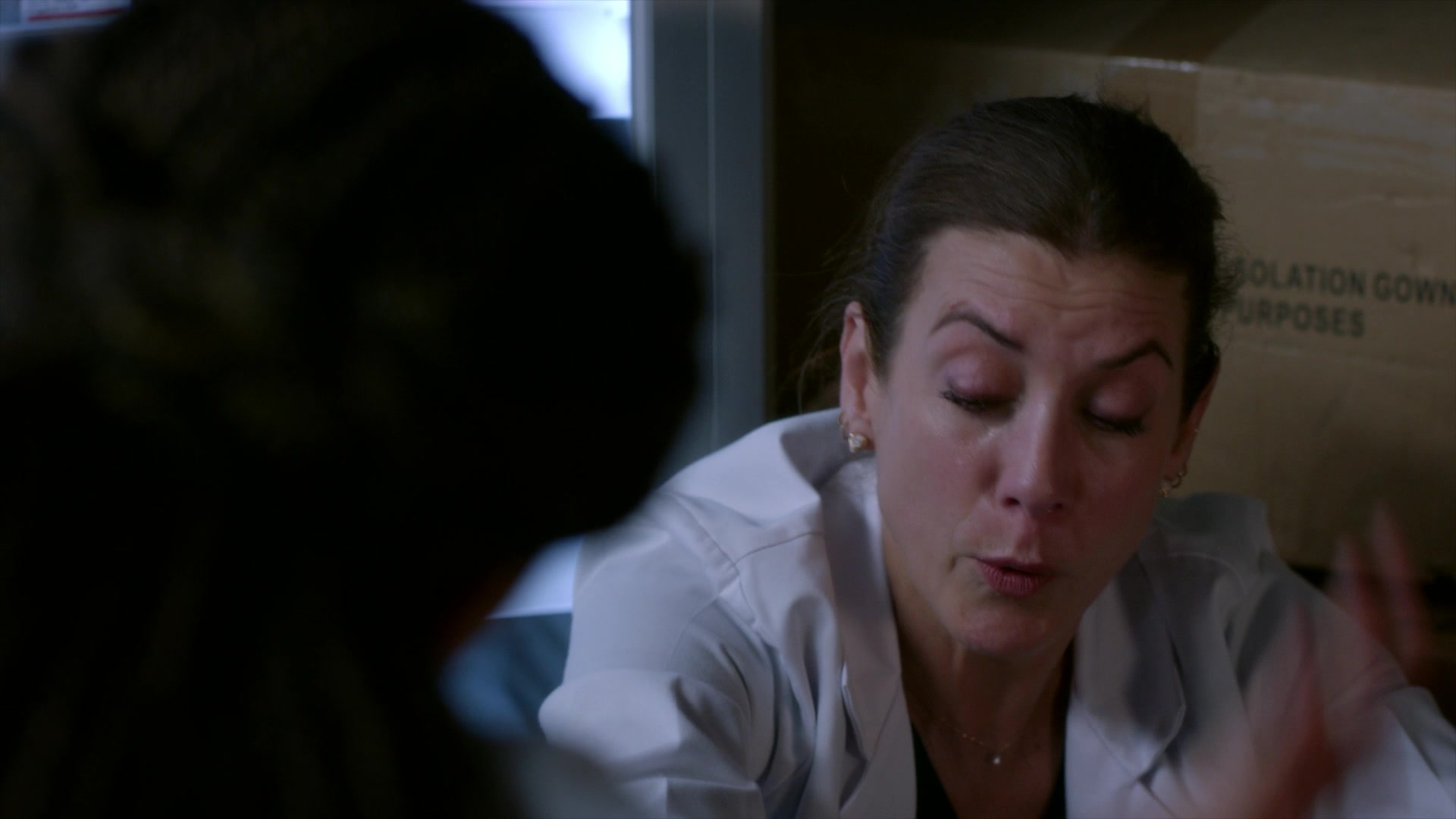Greys_Anatomy_S19E11_1318.jpg