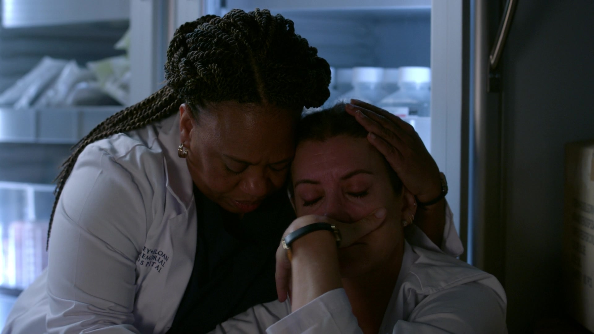Greys_Anatomy_S19E11_1341.jpg