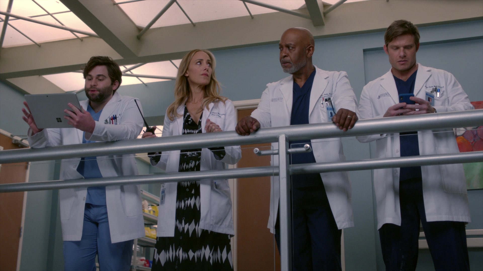 Greys_Anatomy_S19E11_1380.jpg