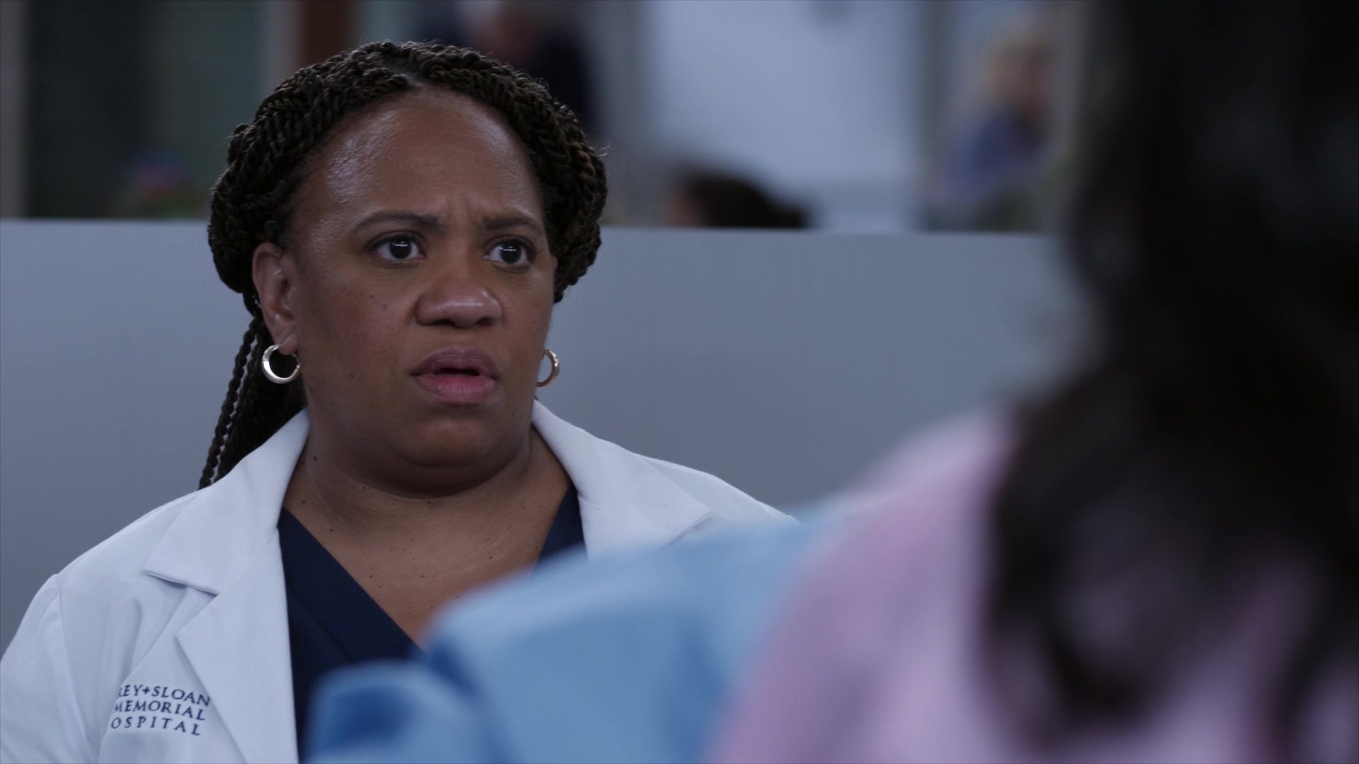 Greys_Anatomy_S19E11_1407.jpg