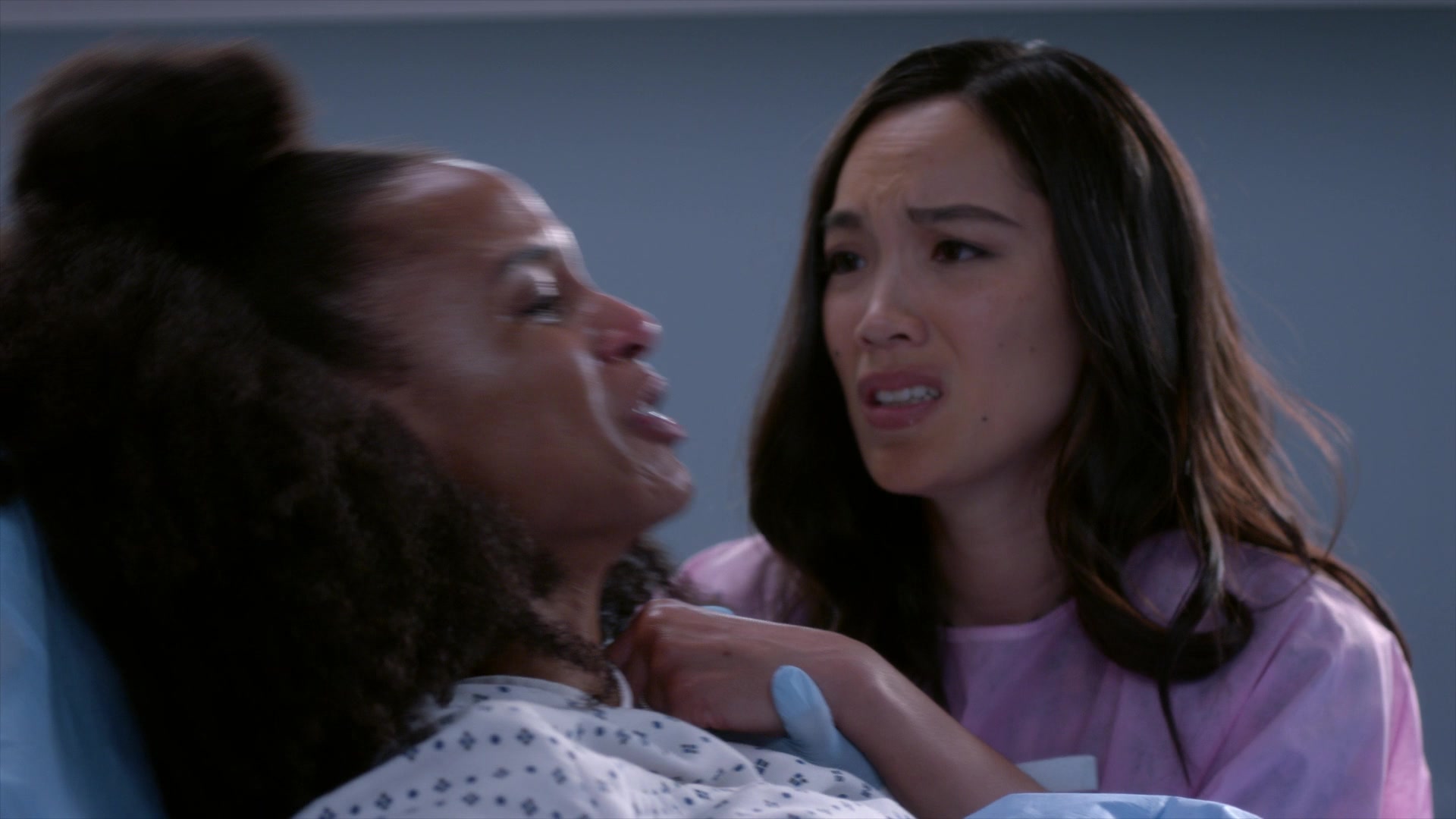 Greys_Anatomy_S19E11_1430.jpg