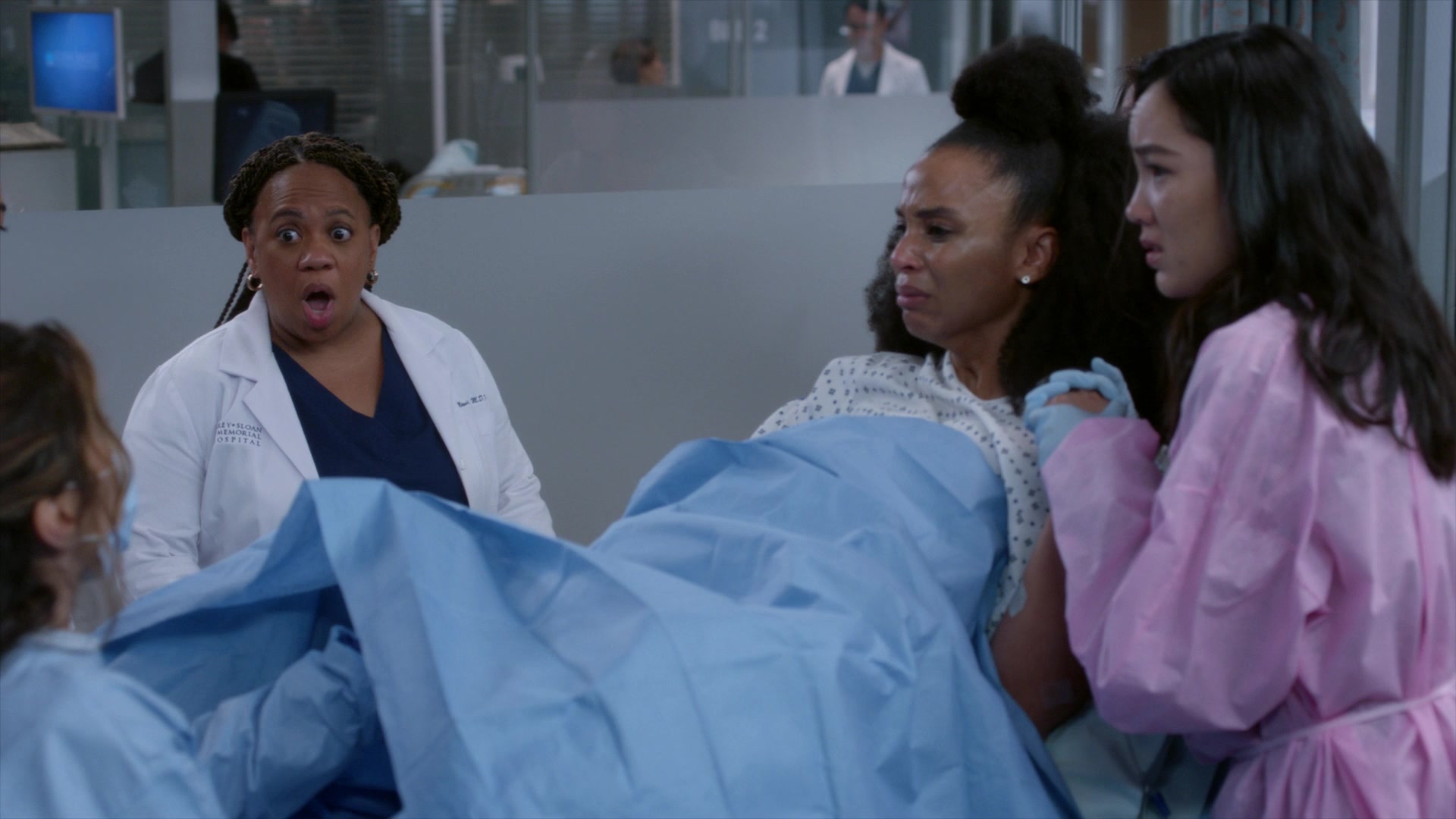Greys_Anatomy_S19E11_1445.jpg