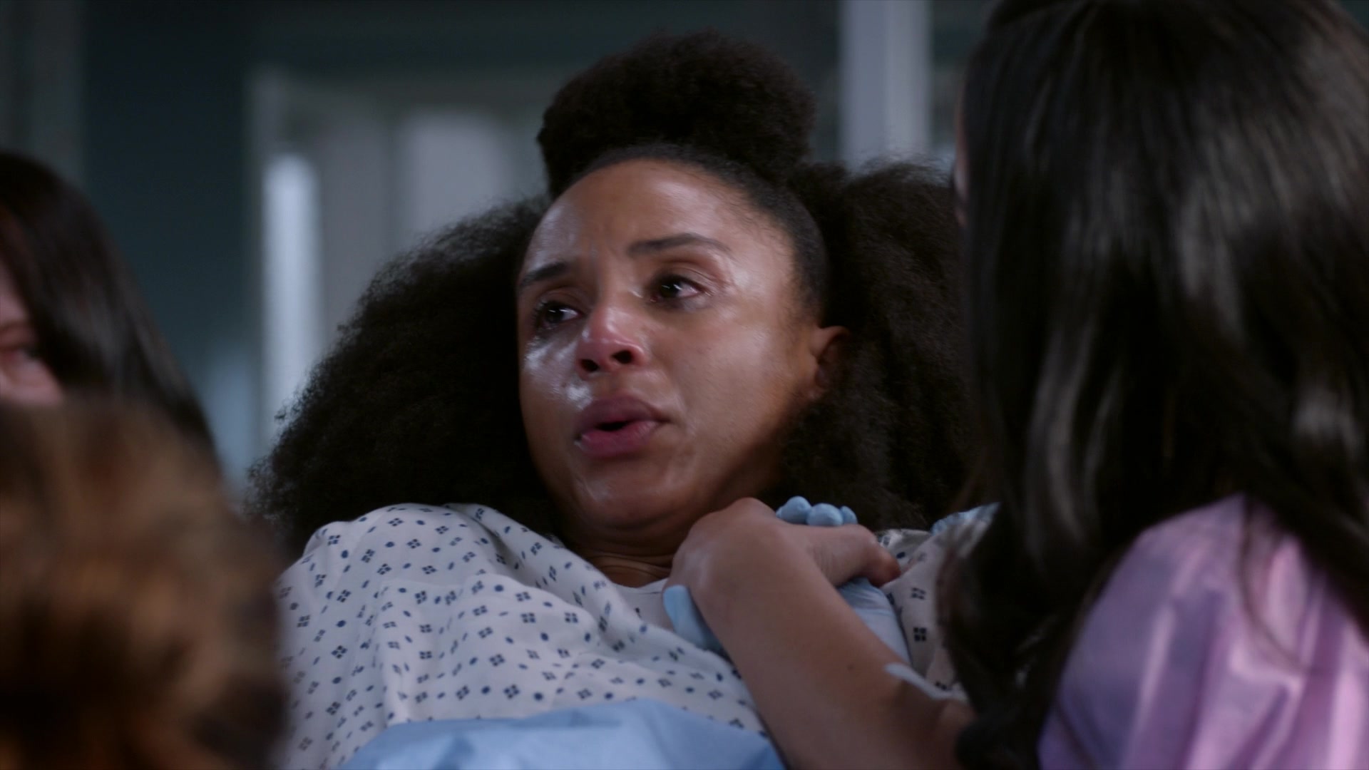 Greys_Anatomy_S19E11_1492.jpg