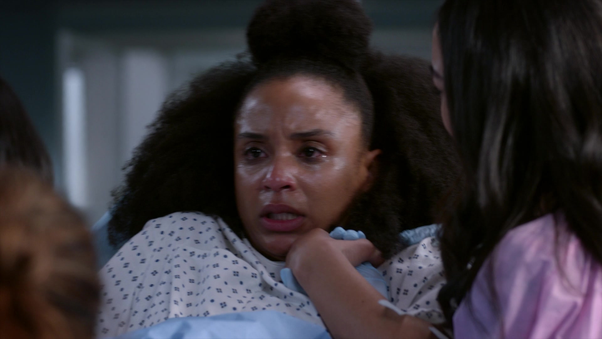 Greys_Anatomy_S19E11_1493.jpg