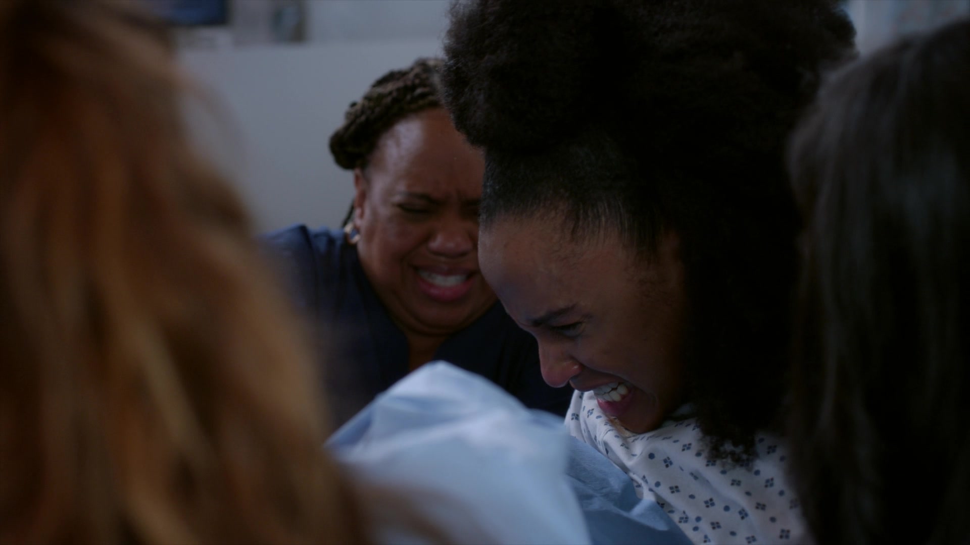 Greys_Anatomy_S19E11_1630.jpg