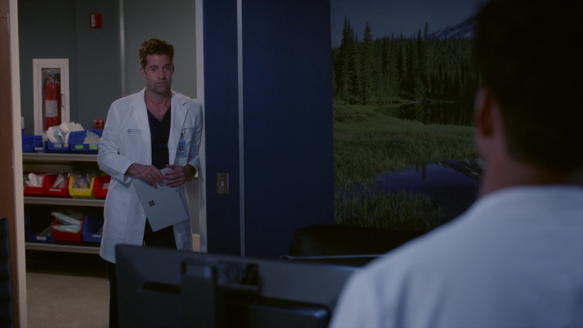 Greys_Anatomy_S19E11_1830.jpg