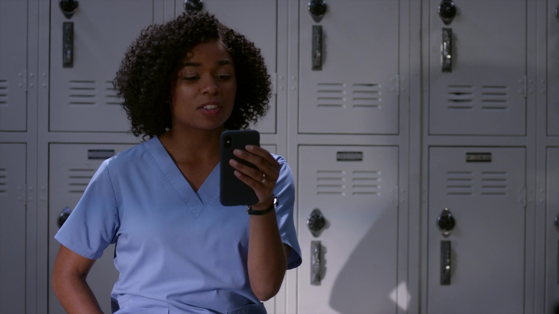 Greys_Anatomy_S19E11_1909.jpg