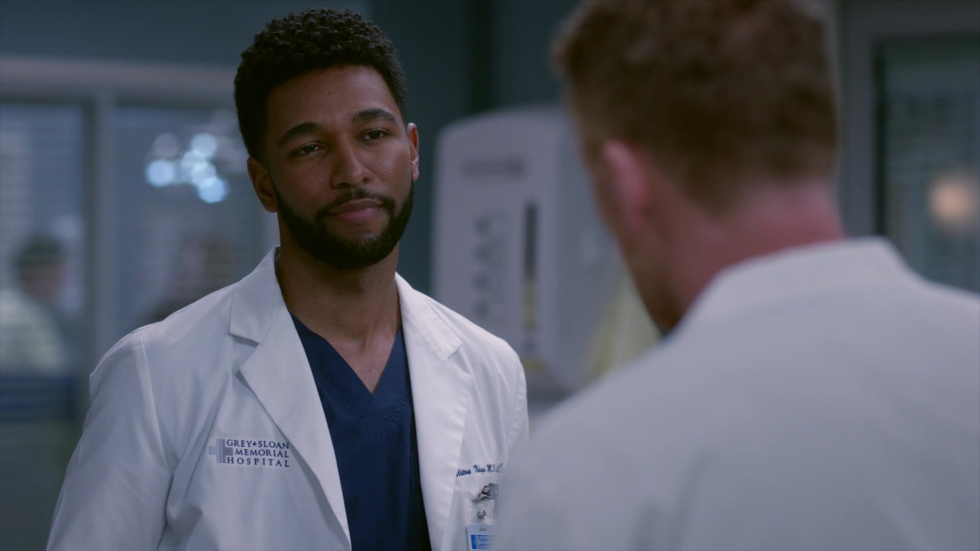 Greys_Anatomy_S19E11_1943.jpg