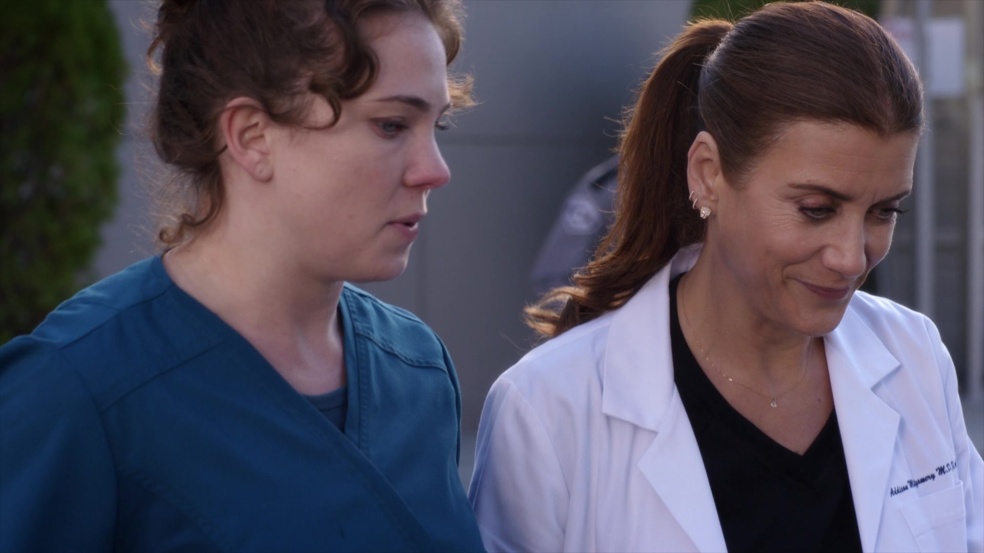 Greys_Anatomy_S19E11_1989.jpg