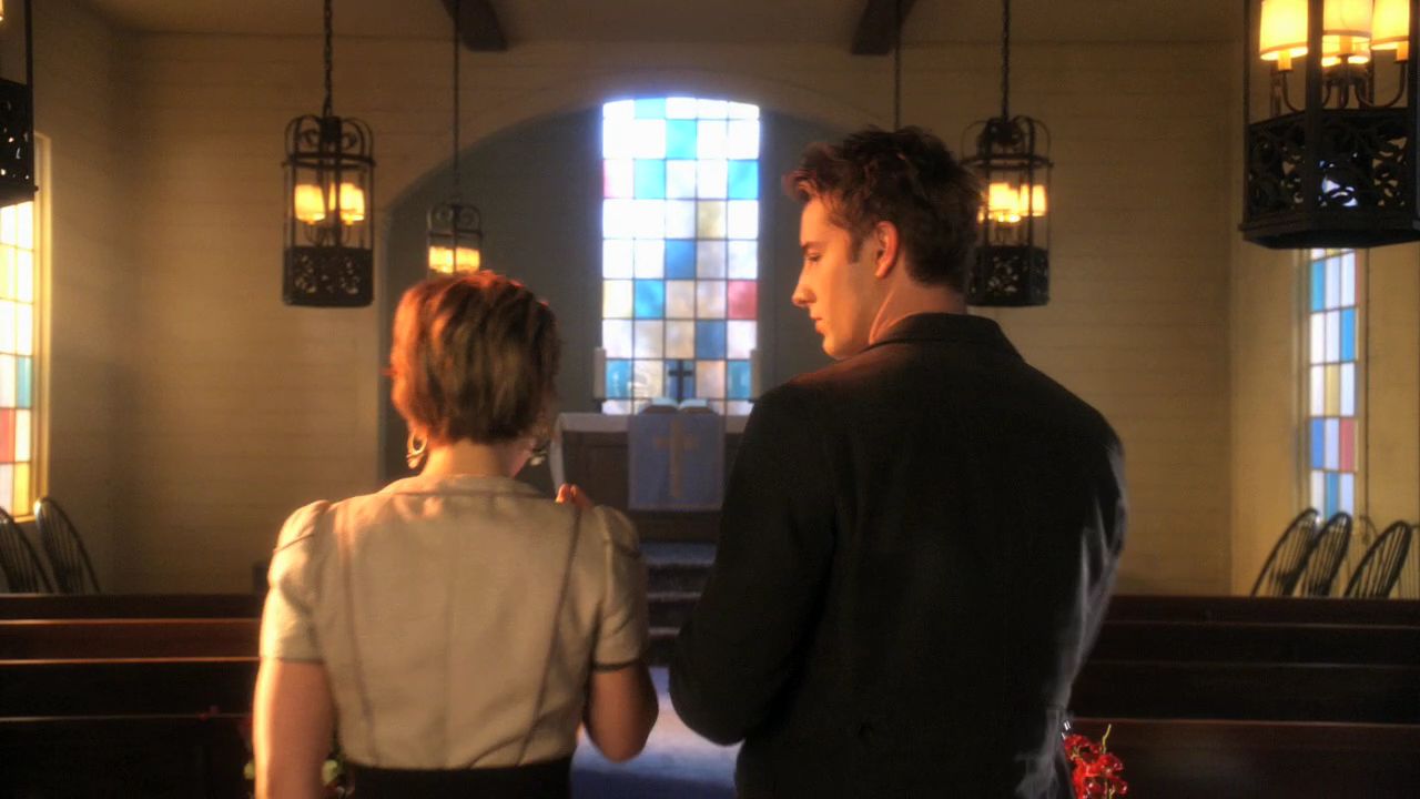 1021Smallville0174.jpg