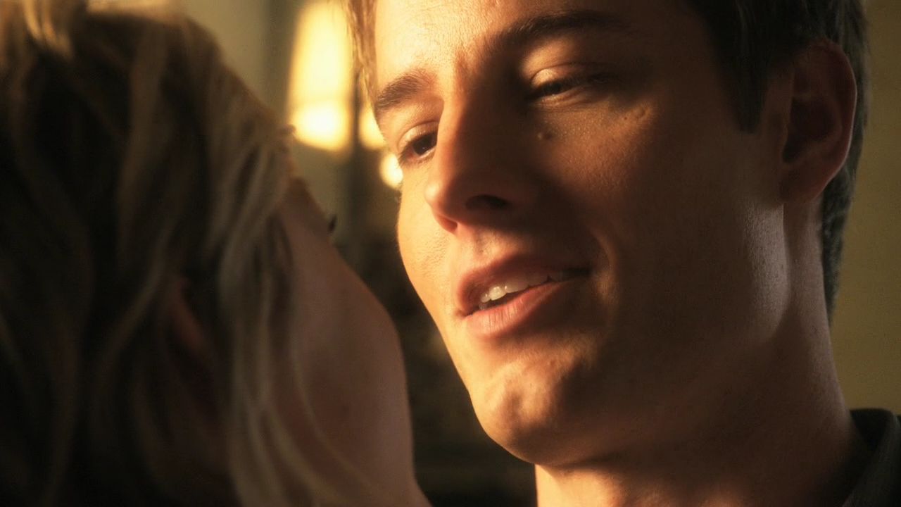 1021Smallville0213.jpg