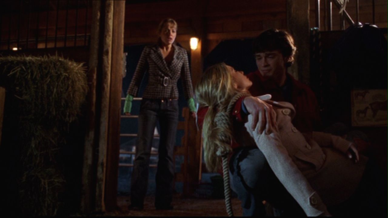 412Smallville0810.jpg