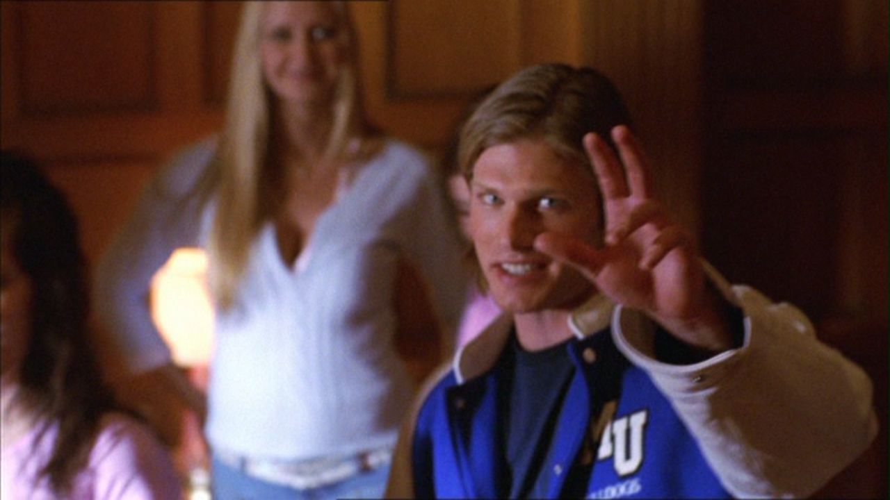 413Smallville0409.jpg