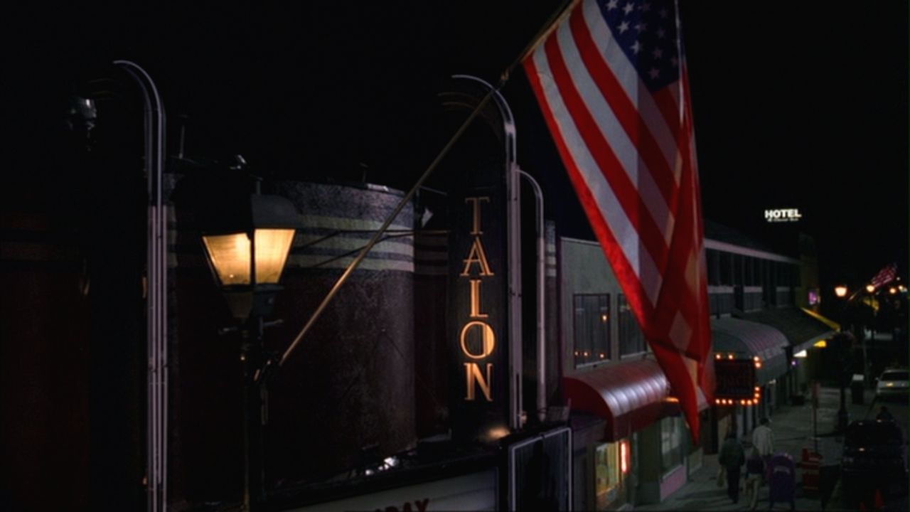 422Smallville0001.jpg