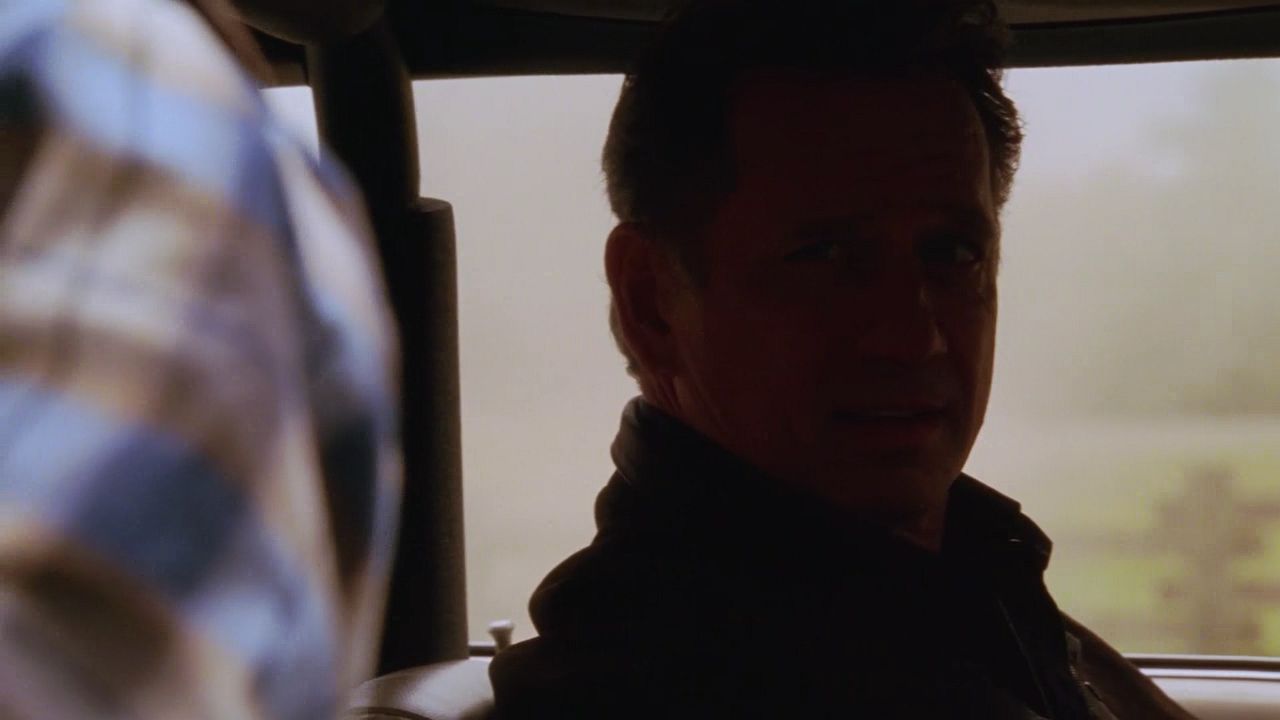 506Smallville0102.jpg