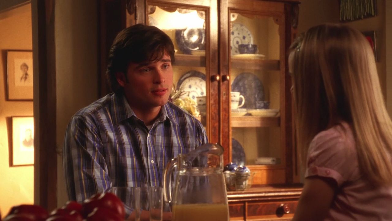 518Smallville1002.jpg