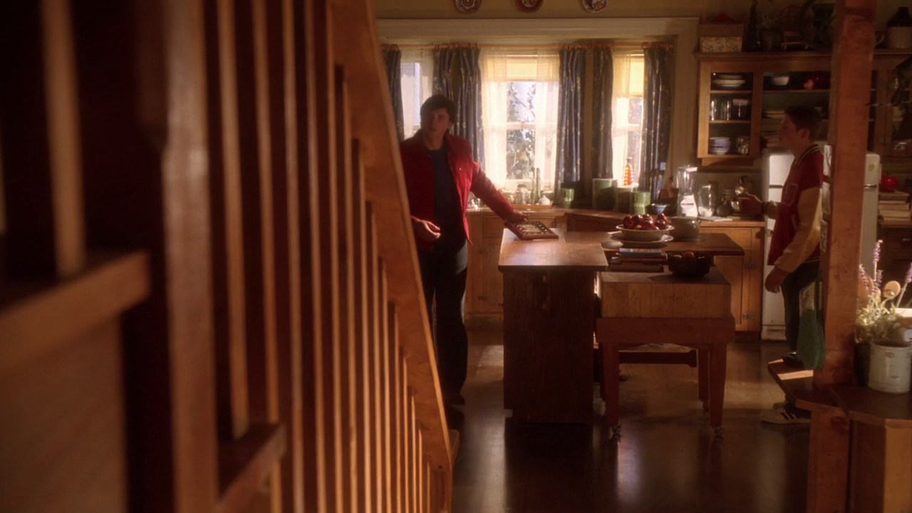 718Smallville0115.jpg