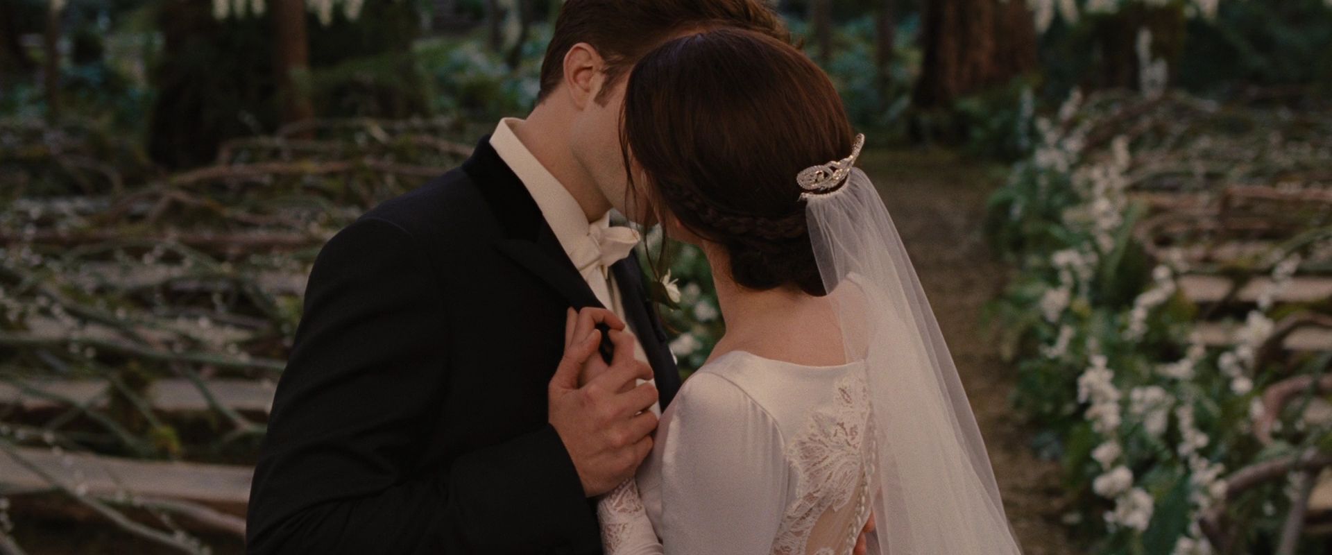 BreakingDawnPt1-0663.jpg